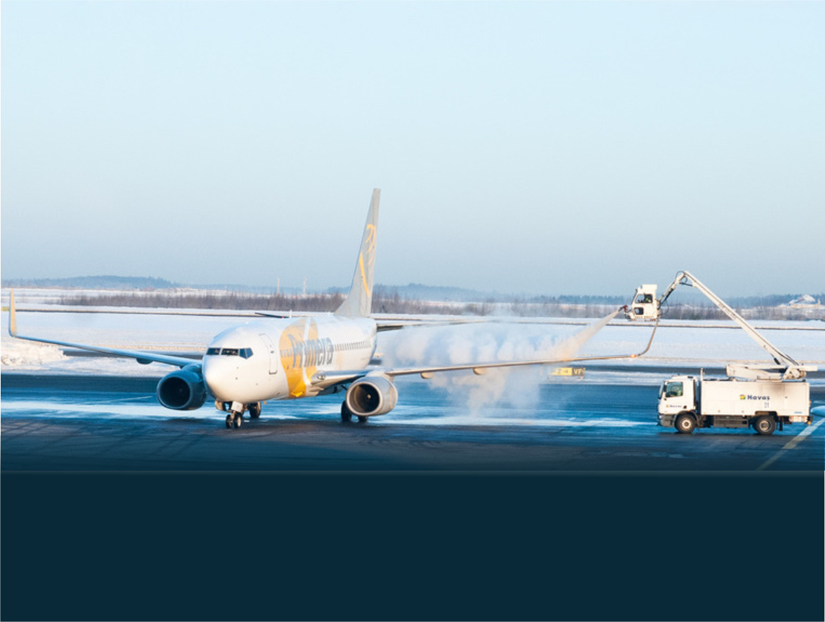 На Транспортной неделе ГК «УЗПМ» представила первые отечественные ПОЖ для самолетов